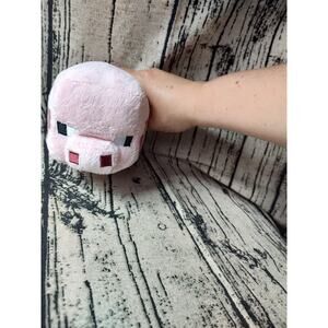 5” Tall digital video game Pig Piglet Stuffed Animal Plush Pink pig with blocks